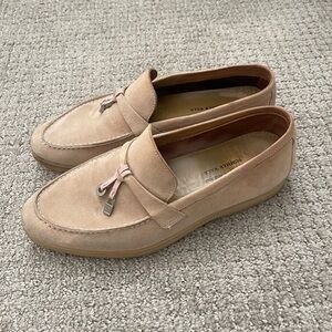 Woman’s Tan Loafers